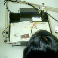 TOURNE-PAGES INFRAROUGE AVEC PIED TELESCOPIQUE - TOURNE-...