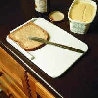 AA5284 - PLANCHE A DECOUPE / TARTINE...