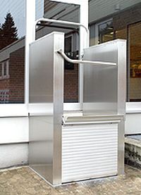 450 - PLATEFORME ELEVATRICE VERTICALE...