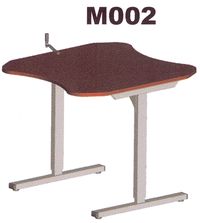 M002 - TABLE DE TRAVAIL A HAUTEUR REGLABLE...