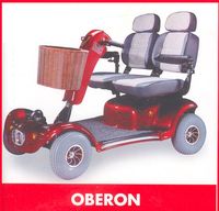 OBERON - SCOOTER A QUATRE ROUES...
