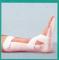 1082 - ATTELLE DE PIED...