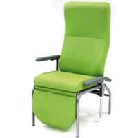 643 - FAUTEUIL DE REPOS...