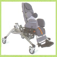 NEW BUG 4 ROUES 02013 - POUSSETTE A CHASSIS PLIANT...