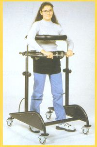 DYNAMICO 02530 - DEAMBULATEUR AVEC ASSISE...
