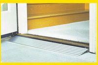 REF 01301 - RAMPE DE SEUIL...