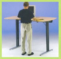 REF 03100 FUTURO - TABLE DE TRAVAIL A HAUTEUR REGLABLE...