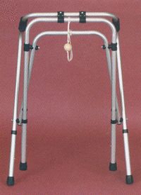 AA8303 - CADRE DE MARCHE (DEAMBULATEUR SANS ROUE)...