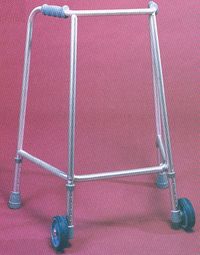 AA8343A - DEAMBULATEUR A 2 ROUES...