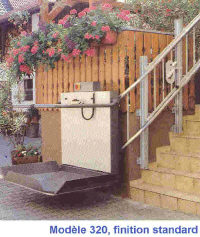 SERIE 320 - PLATEFORME ELEVATRICE INCLINEE...