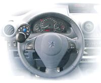 COMDIS - TELECOMMANDE AU VOLANT...
