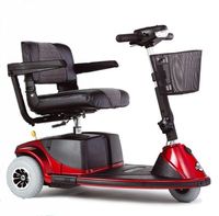 REVO 3 ROUES - SCOOTER A TROIS ROUES...