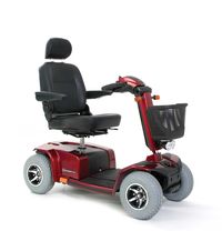 CELEBRITY XL - SCOOTER A QUATRE ROUES...