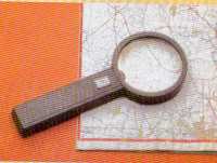 L 4026 - LOUPE ECLAIRANTE...