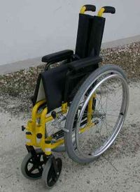 IMAGE DOSSIER INCLINABLE - FAUTEUIL ROULANT MANUEL STAND...