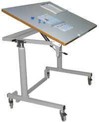 DAR HASSIST ARIEGE - TABLE INFORMATIQUE A HAUTEUR REGLAB...