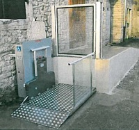 VE 700 - PLATEFORME ELEVATRICE VERTICALE...
