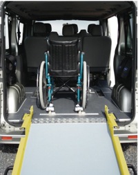 TRAFIC COMBI VP - VEHICULE NEUF AMENAGE POUR LE TRANSPOR...