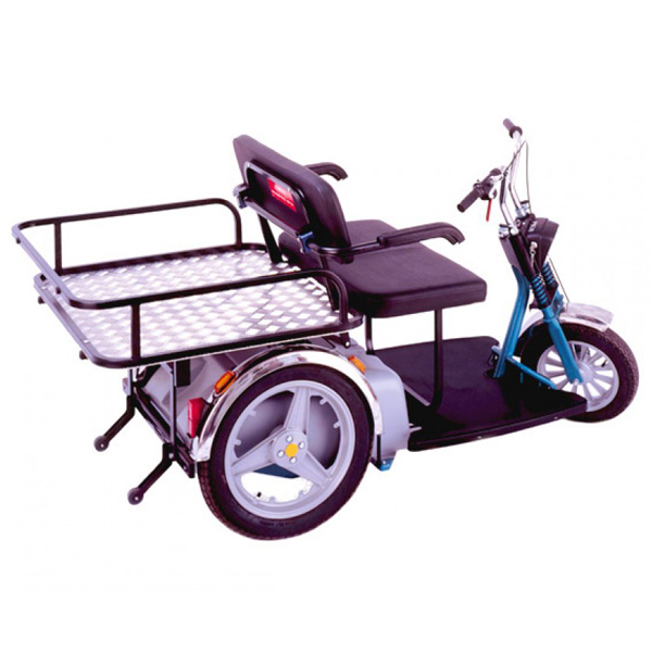 Porteur - SCOOTER A TROIS ROUES...