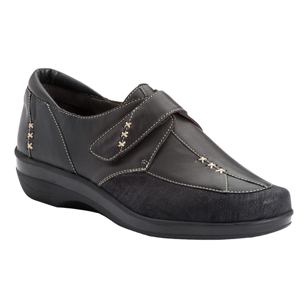 AD 2106 - Chaussure pied sensible...