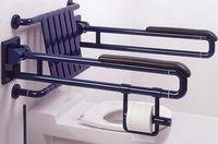 0467 41 - BARRE D'APPUI RELEVABLE (TYPE ACCOUDOIR)...