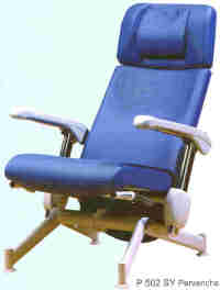 P 502 SY - FAUTEUIL DE REPOS A ROULETTES...