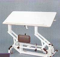 AKRON VARITABLE - TABLE DE TRAVAIL A HAUTEUR REGLABLE...